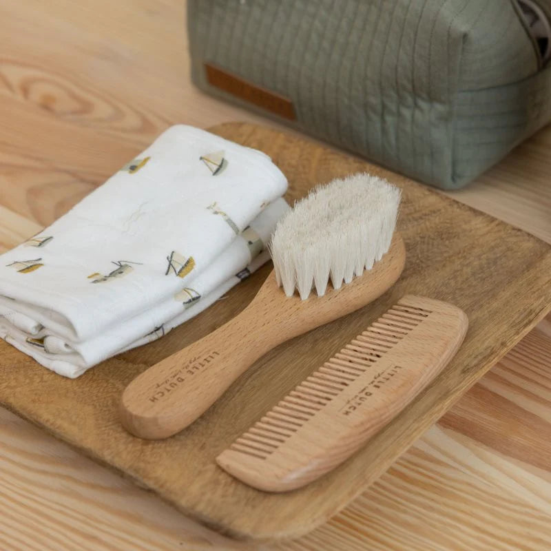 haarborstel + kam, hout – LITTLE DUTCH