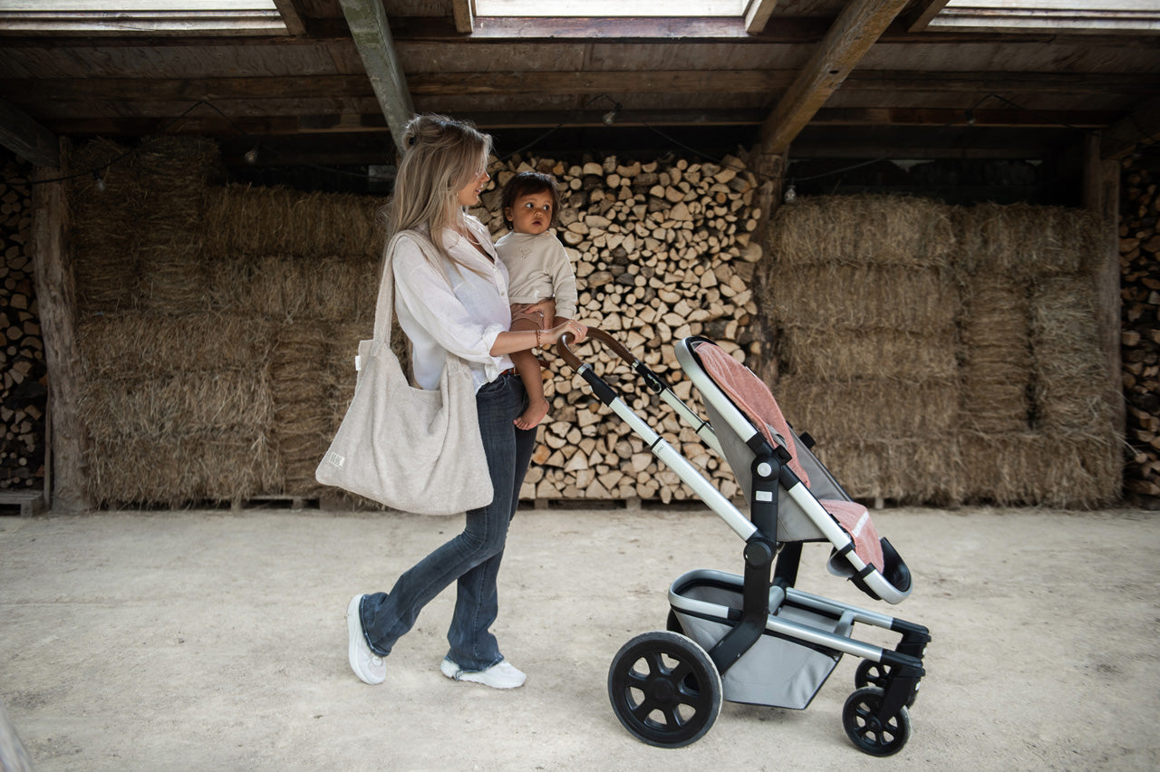 mom bag dijon daily, sand - KOEKA