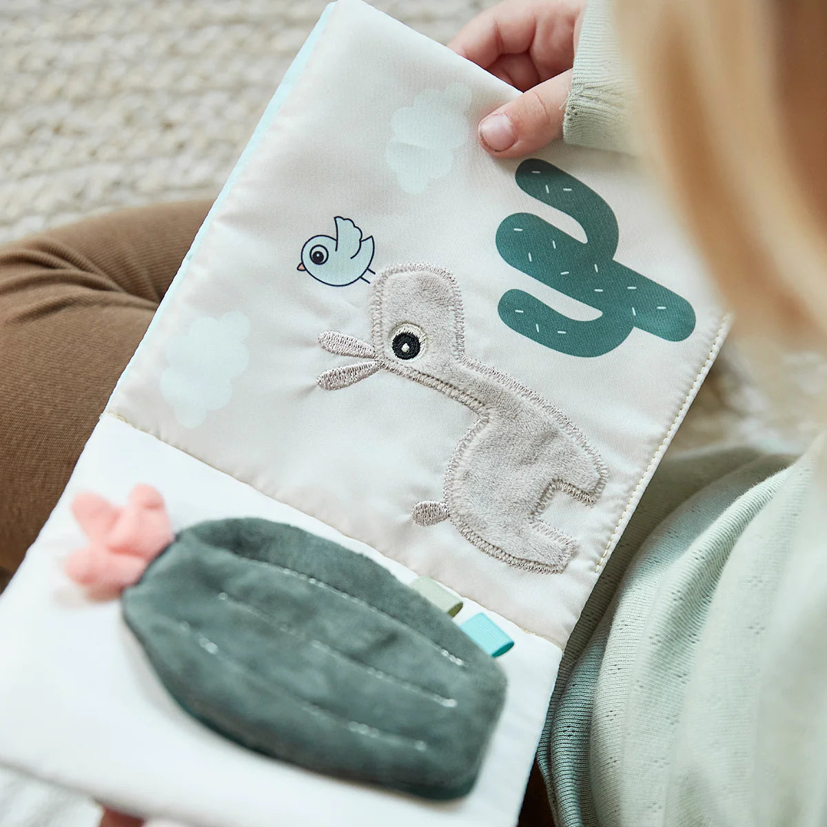 activiteitenspeelgoed lalee boekje, sand – DONE BY DEER