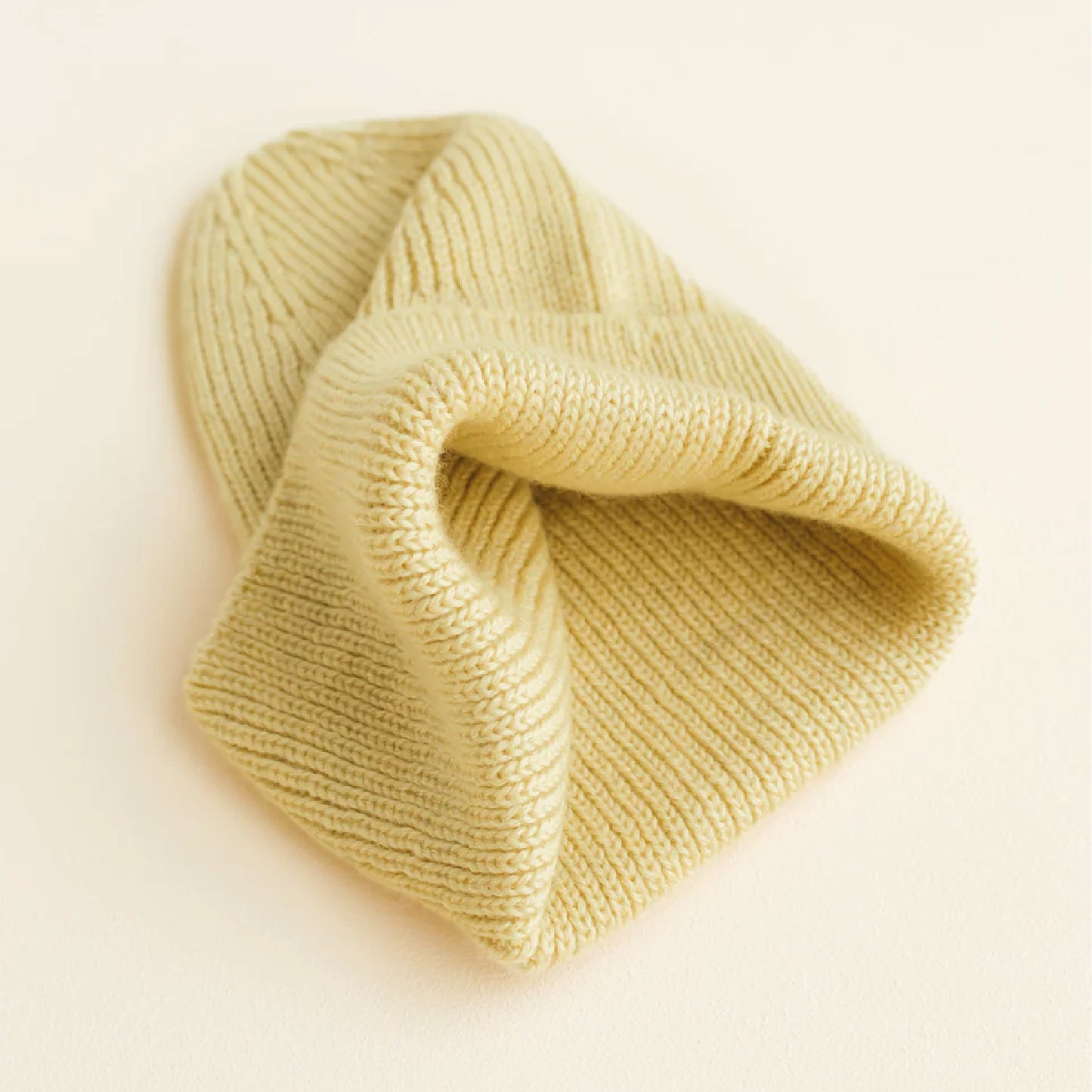 beanie fonzie, light yellow - HVID