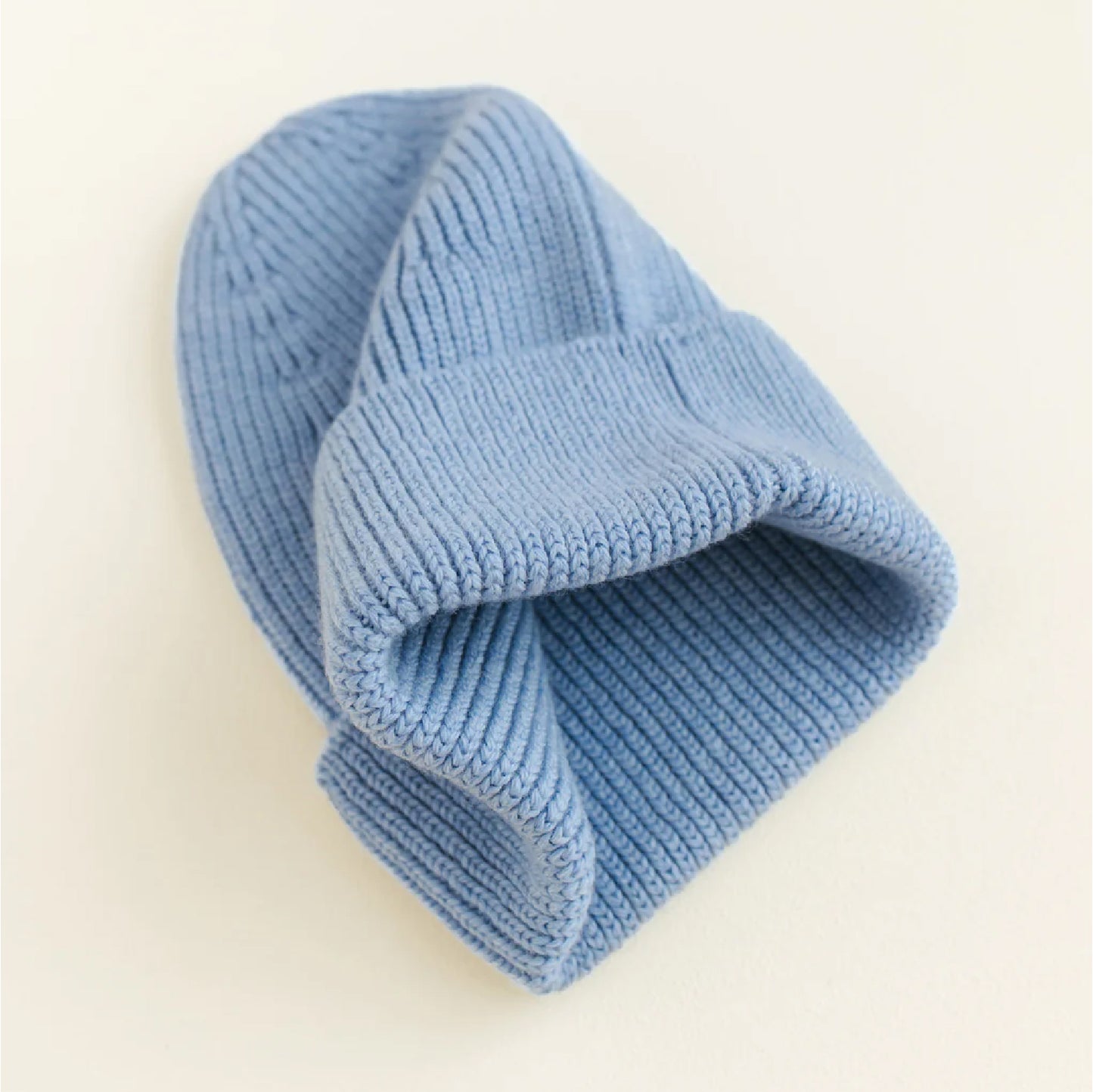 beanie fonzie, light blue - HVID