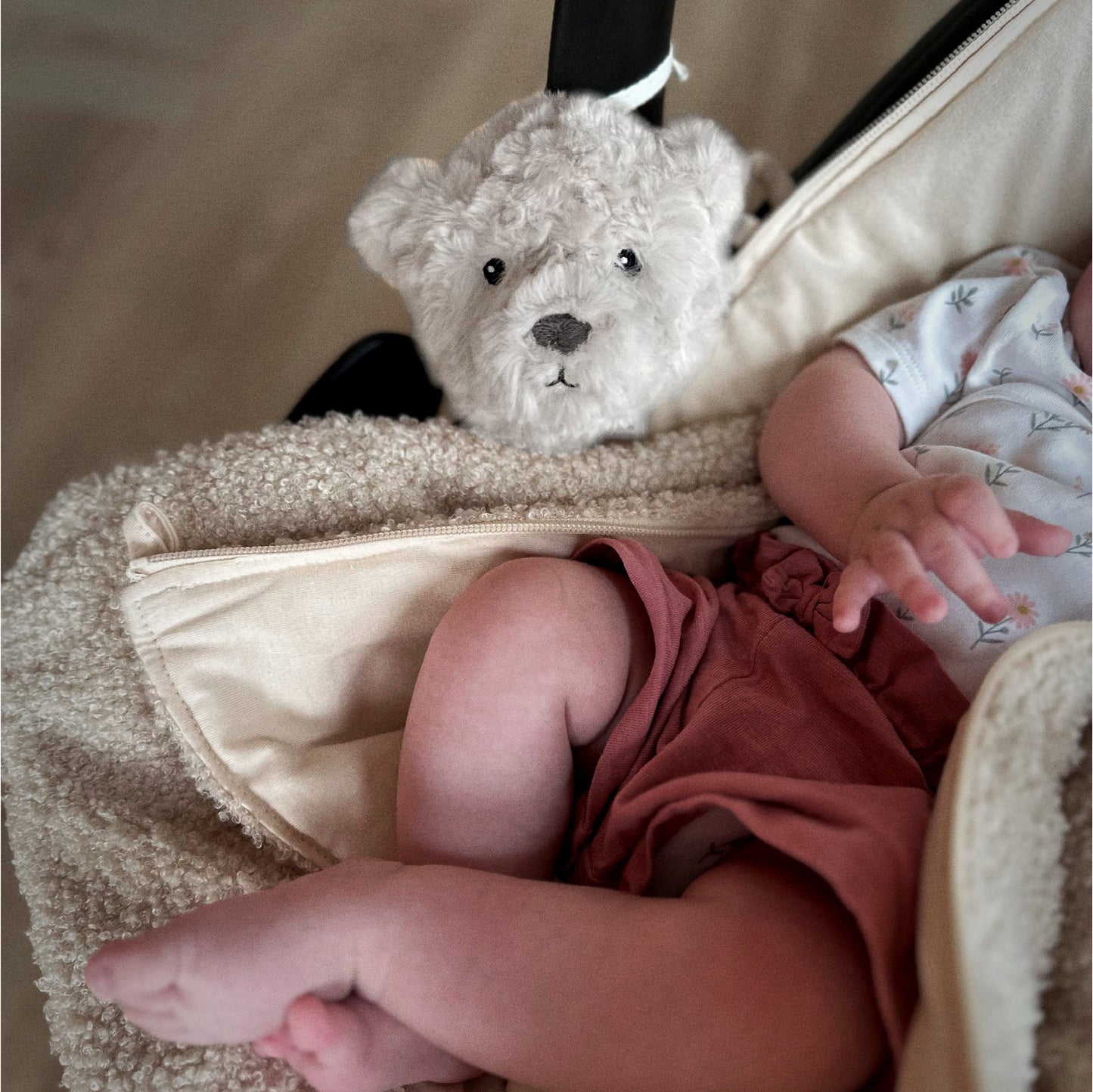knuffel + geluid onderweg, lou bear beige - FLOW AMSTERDAM