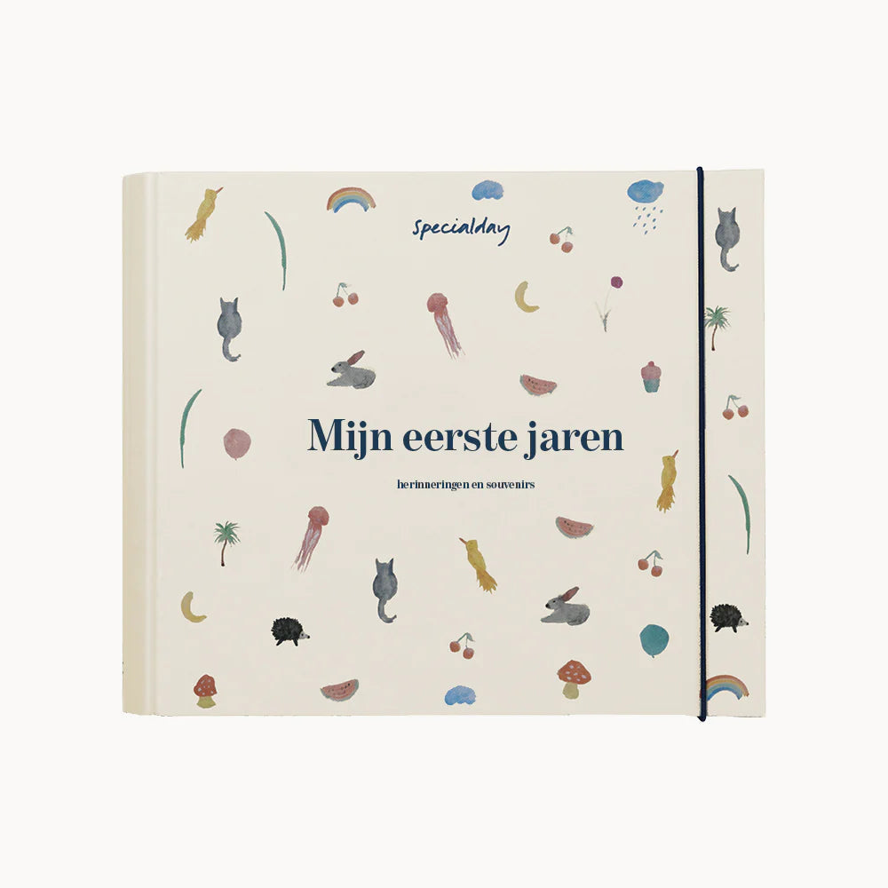boek 'mijn eerste jaren' - SPECIALDAY