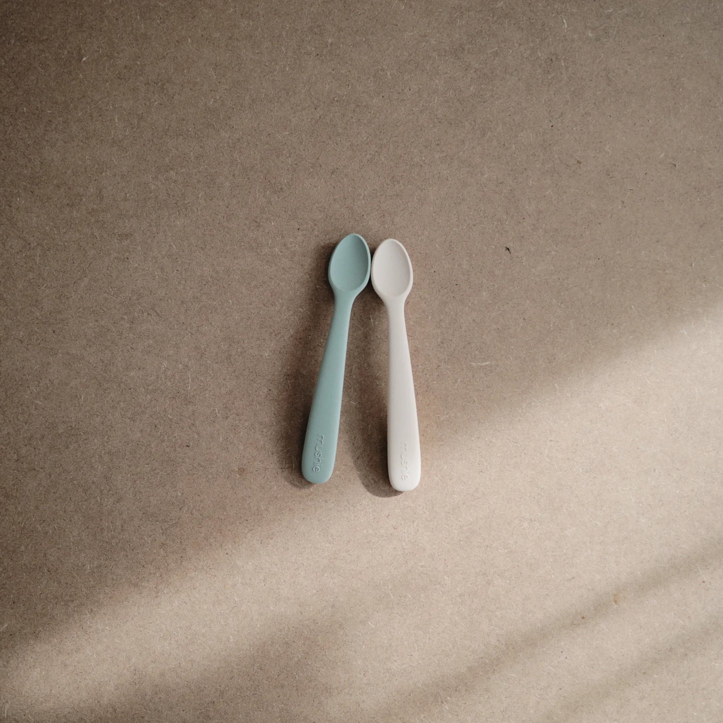 set eetlepels, cambridge blue/shifting sand - MUSHIE