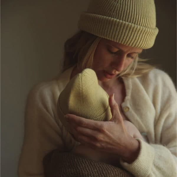 beanie fonzie newborn, light yellow – HVID