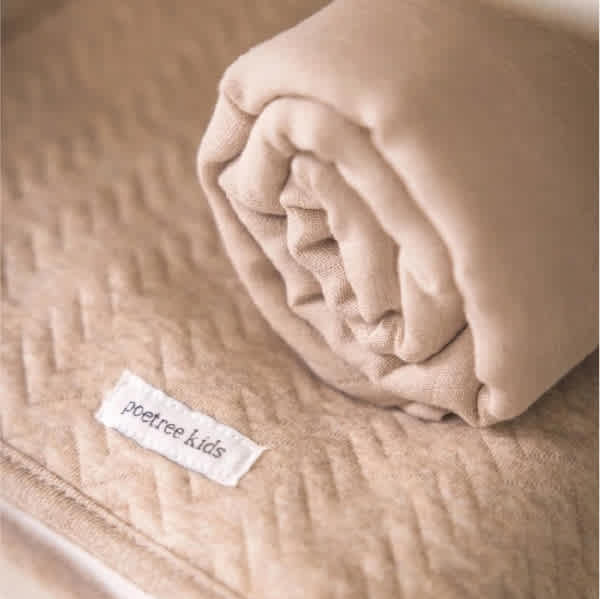 ledikantdeken, chevron light camel - POETREE KIDS