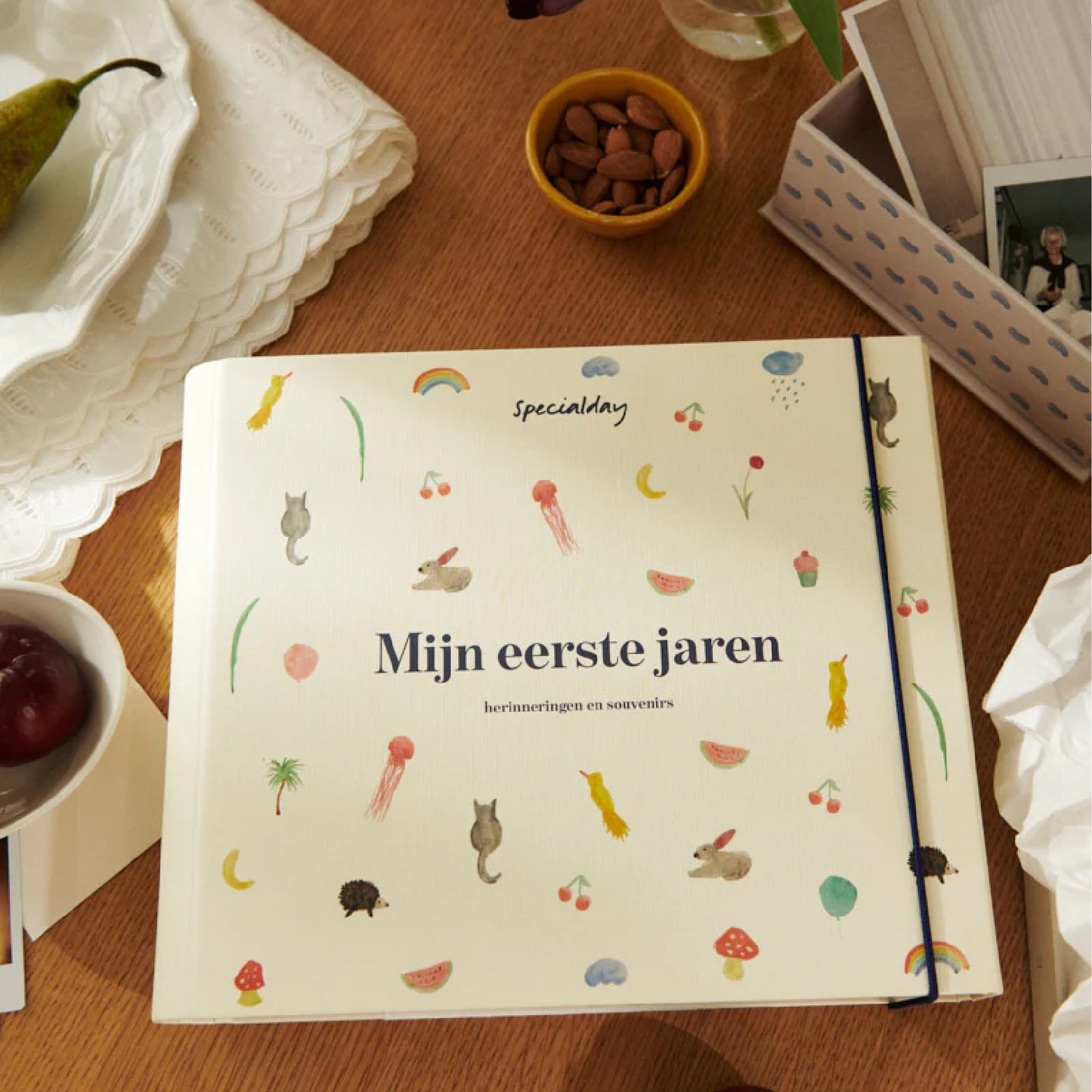 boek 'mijn eerste jaren' - SPECIALDAY