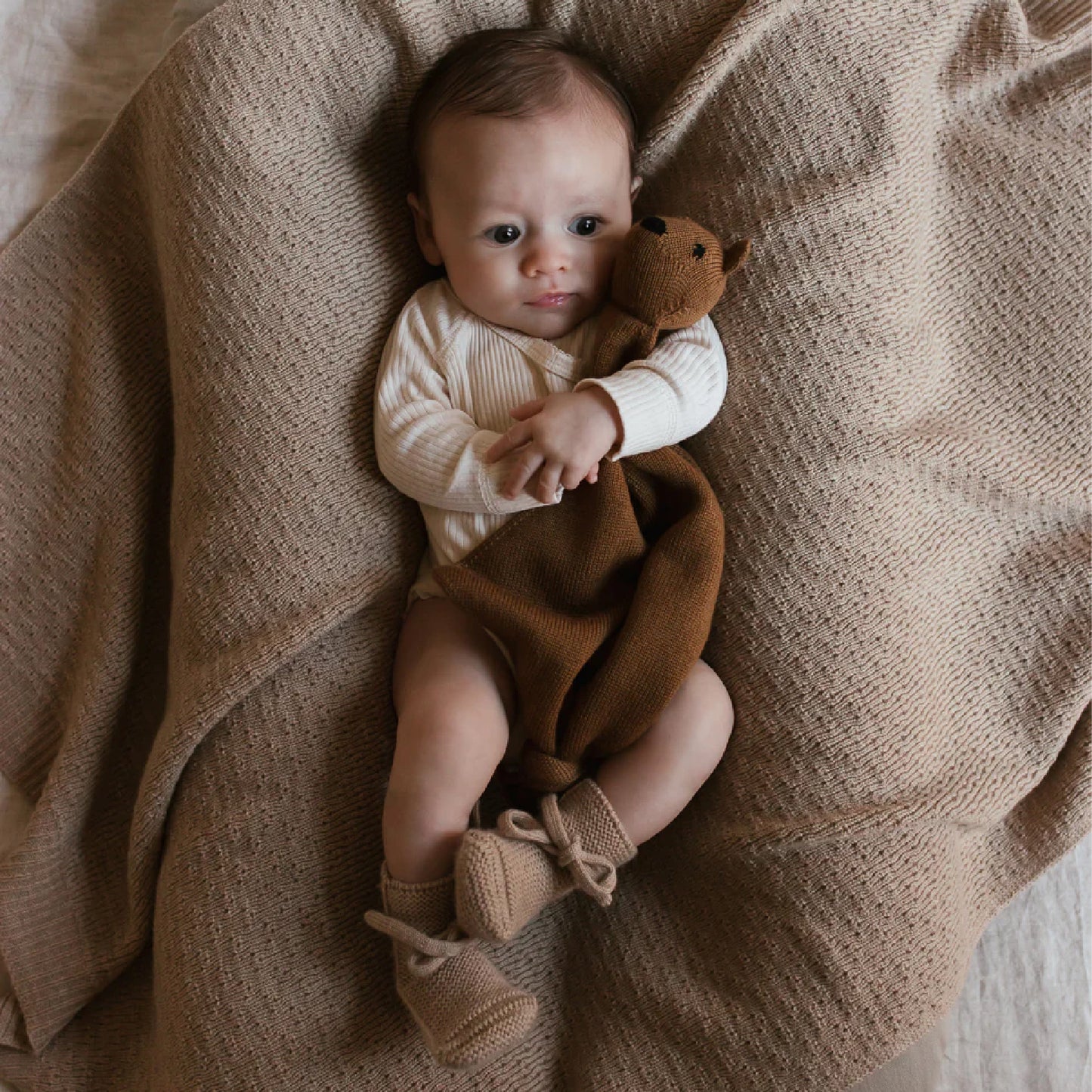 knuffeldoekje teddy tokki, mocha - HVID