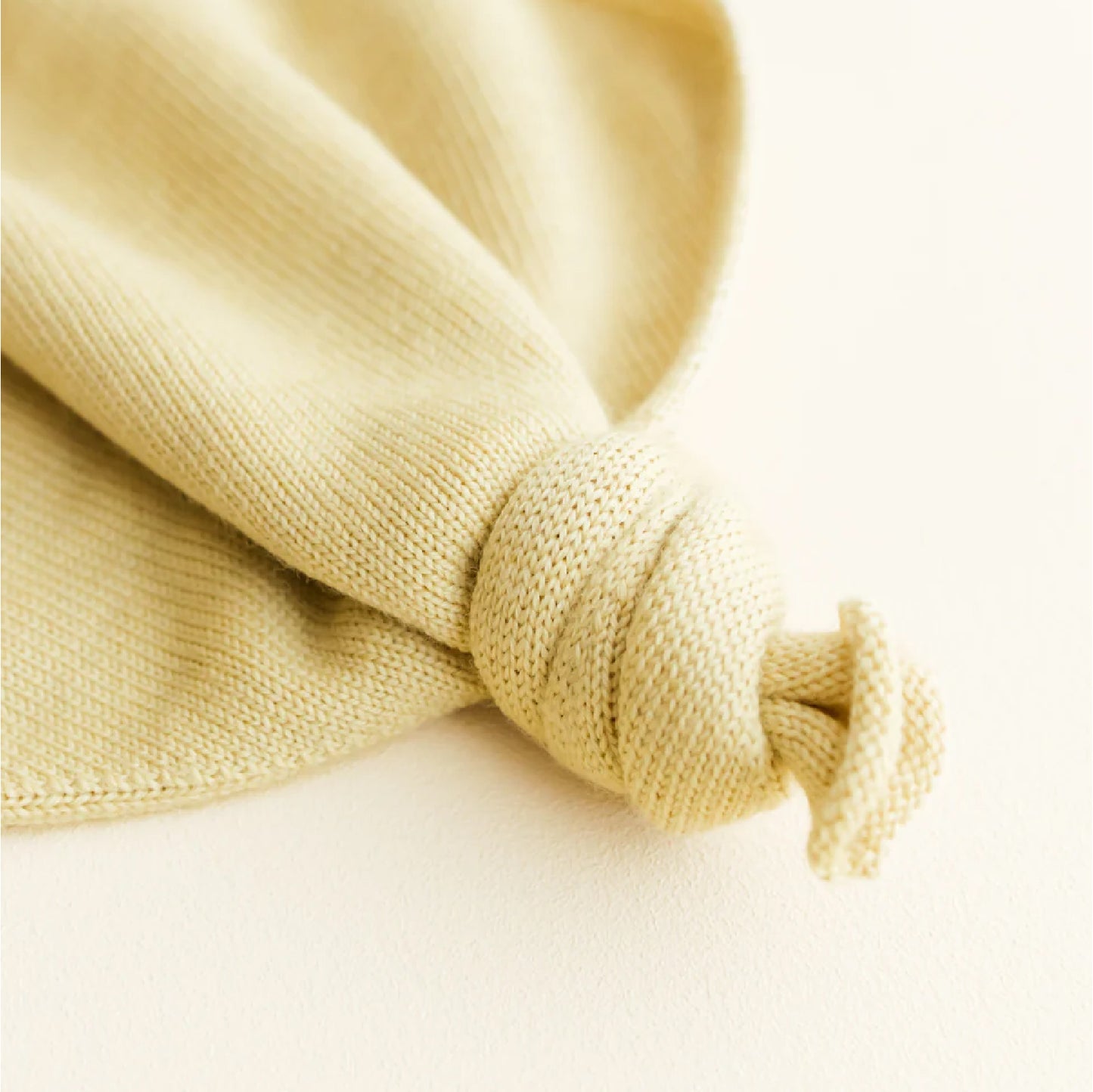 knuffeldoekje teddy tokki, light yellow - HVID