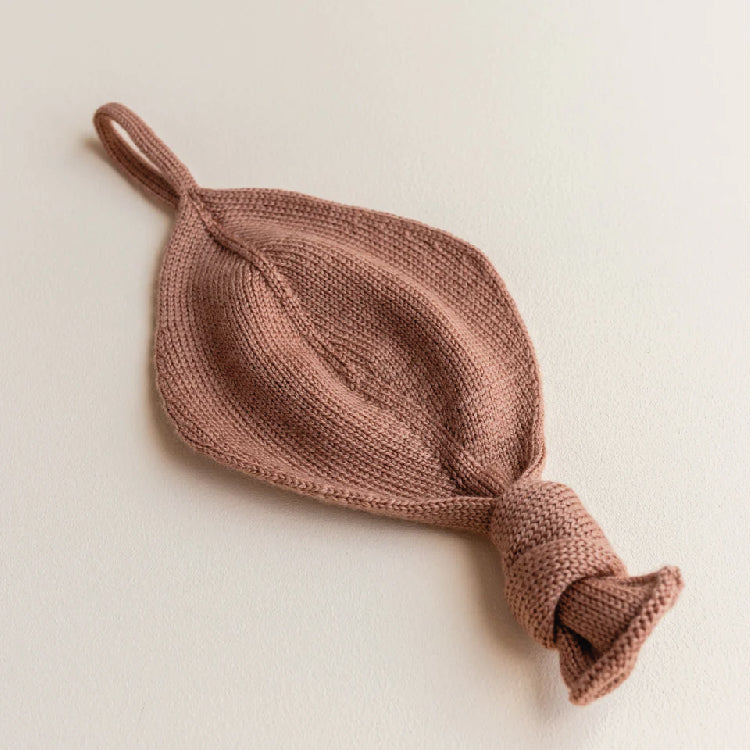 knuffeldoekje titi, terracotta – HVID