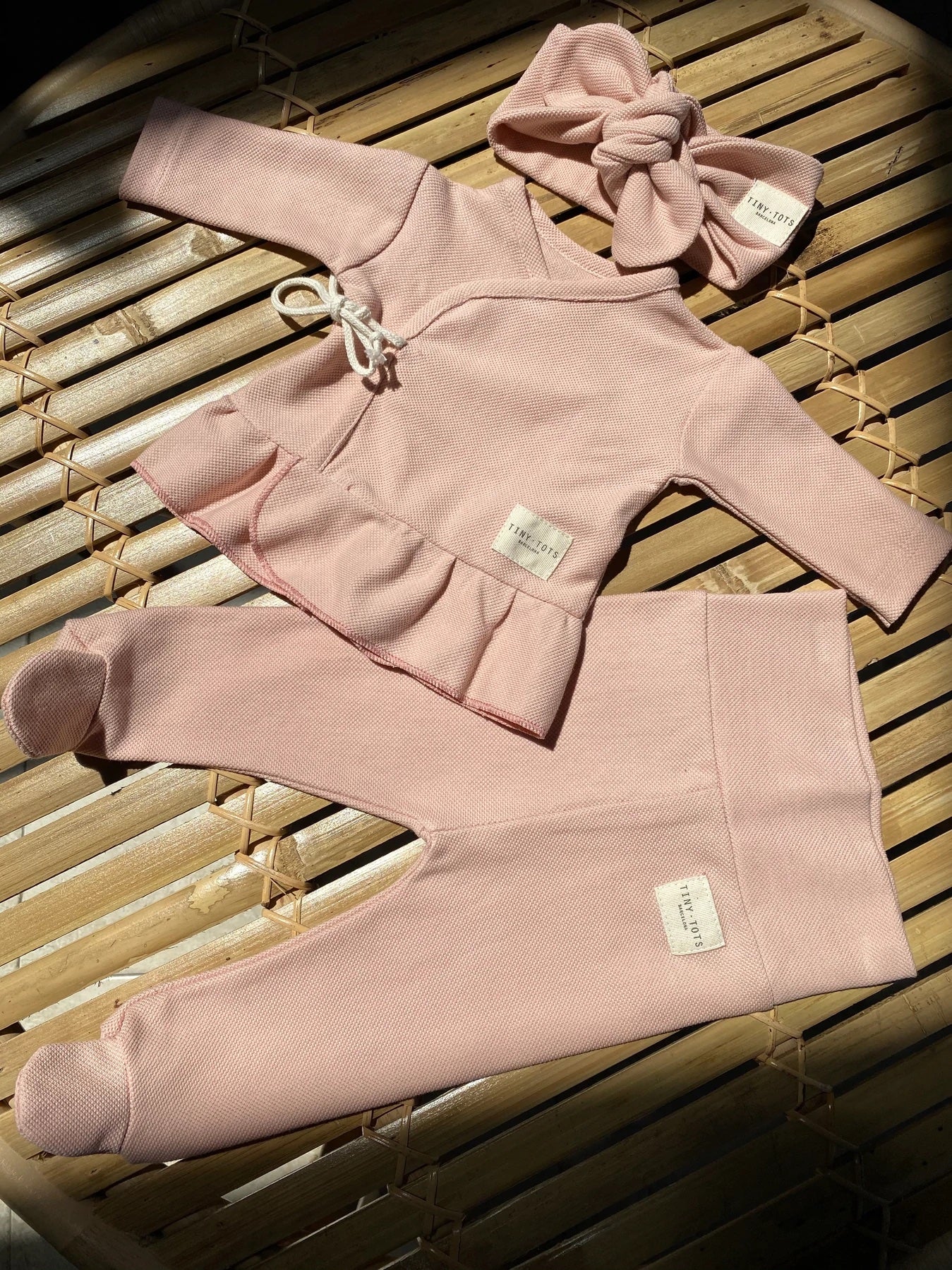 broek met voetjes, bright pink - TINY TOTS