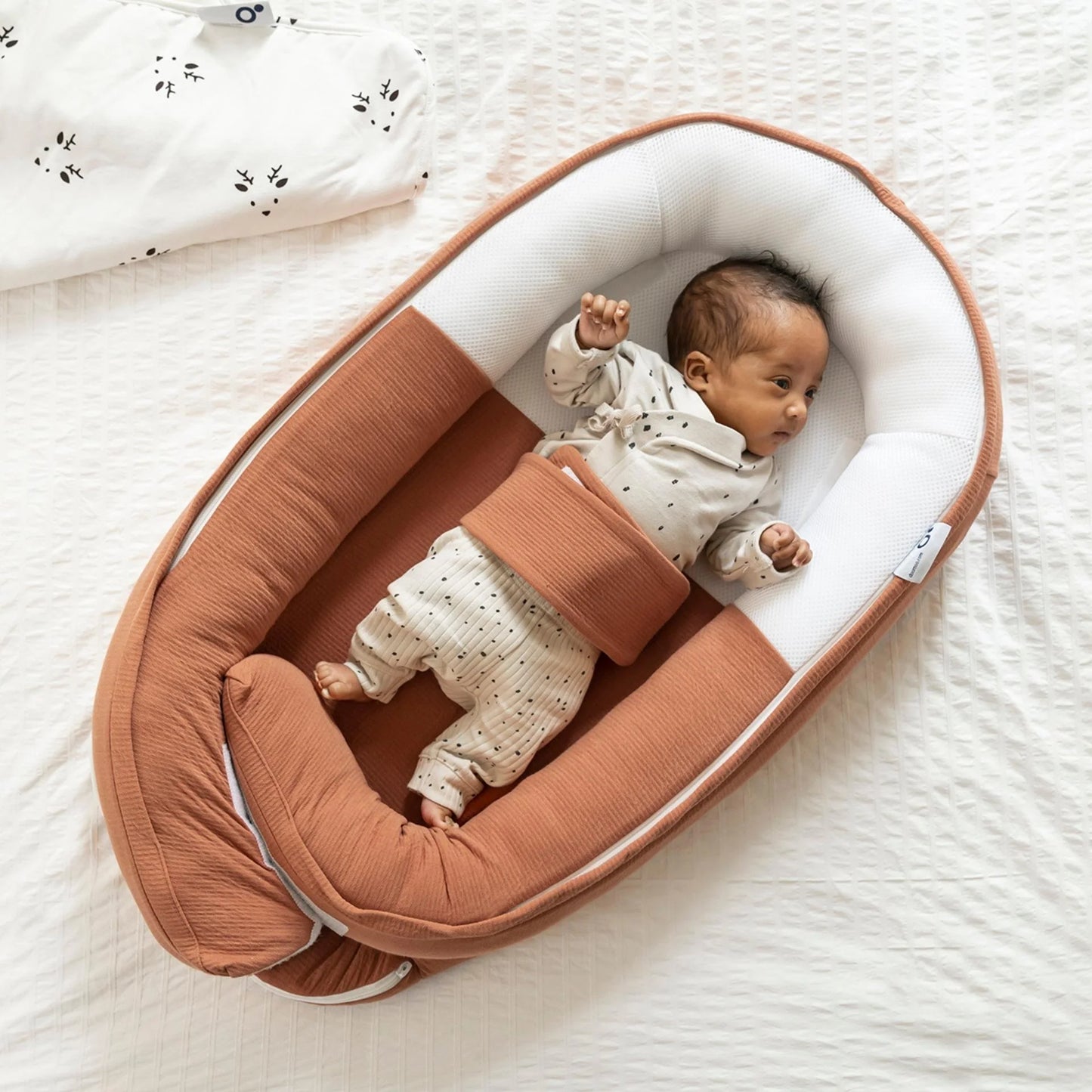 babynest cocoon, tetra jersey terracotta - DOOMOO