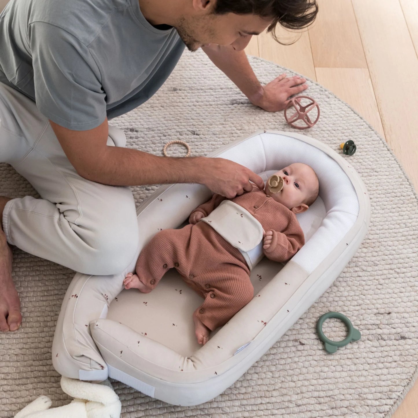 babynest cocoon, mushrooms - DOOMOO