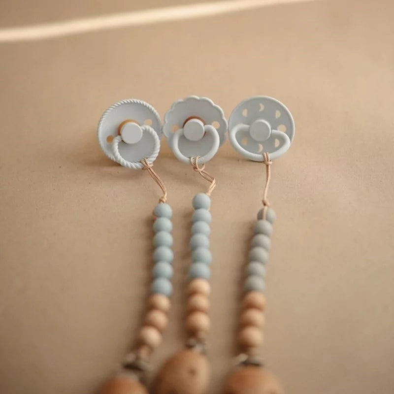 fopspeen rope latex, powder blue, 0-6 mnd. - FRIGG