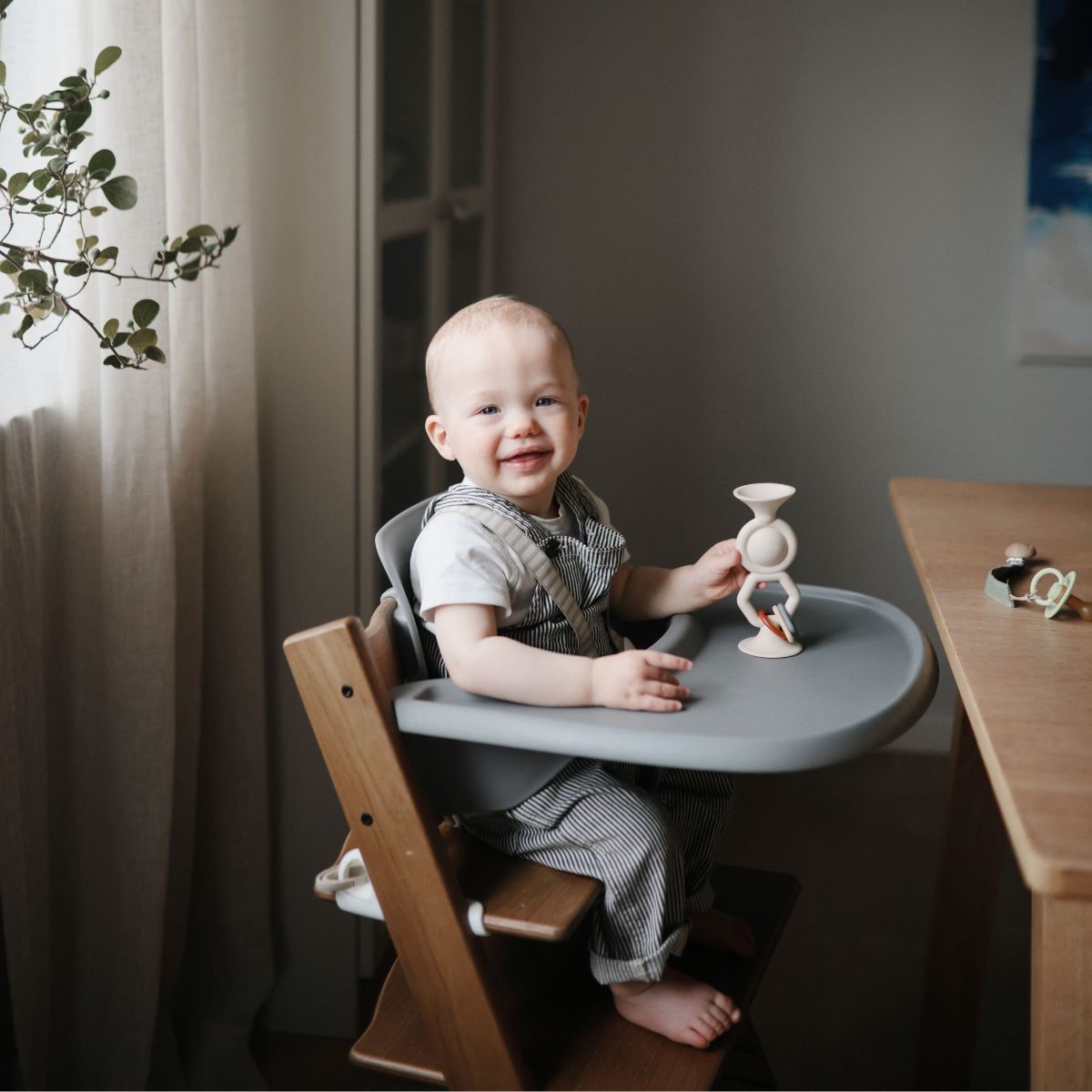 suction toy hexapop, shifting sand - MUSHIE