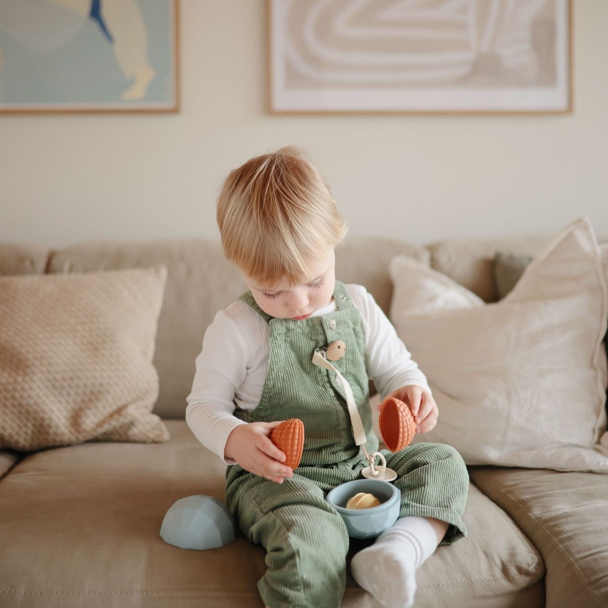zintuiglijk speelgoed nesting spheres, powder blue - MUSHIE