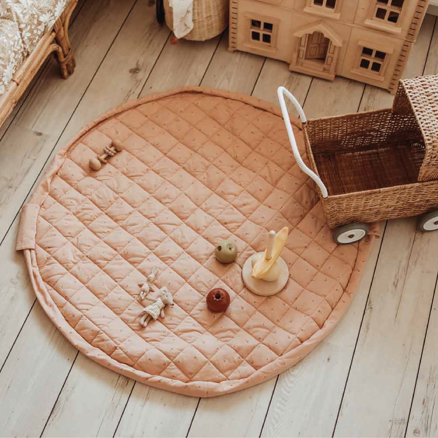 opbergzak/speelmat noomad soft, fleurie – PLAY & GO