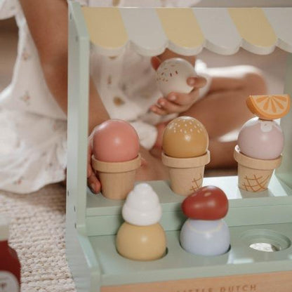 houten ijskraam - LITTLE DUTCH