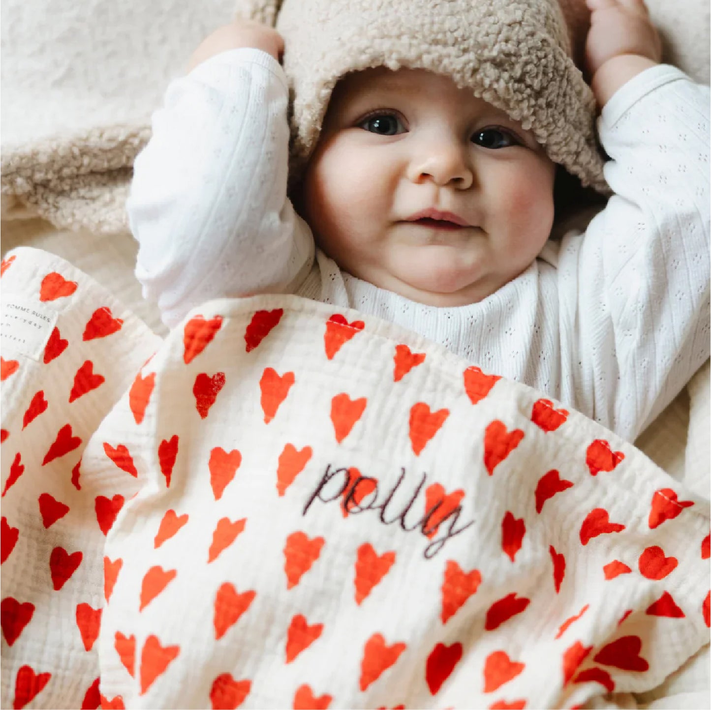 verzorgingsdoek j'adore, wit/rood - ATELIER POMME