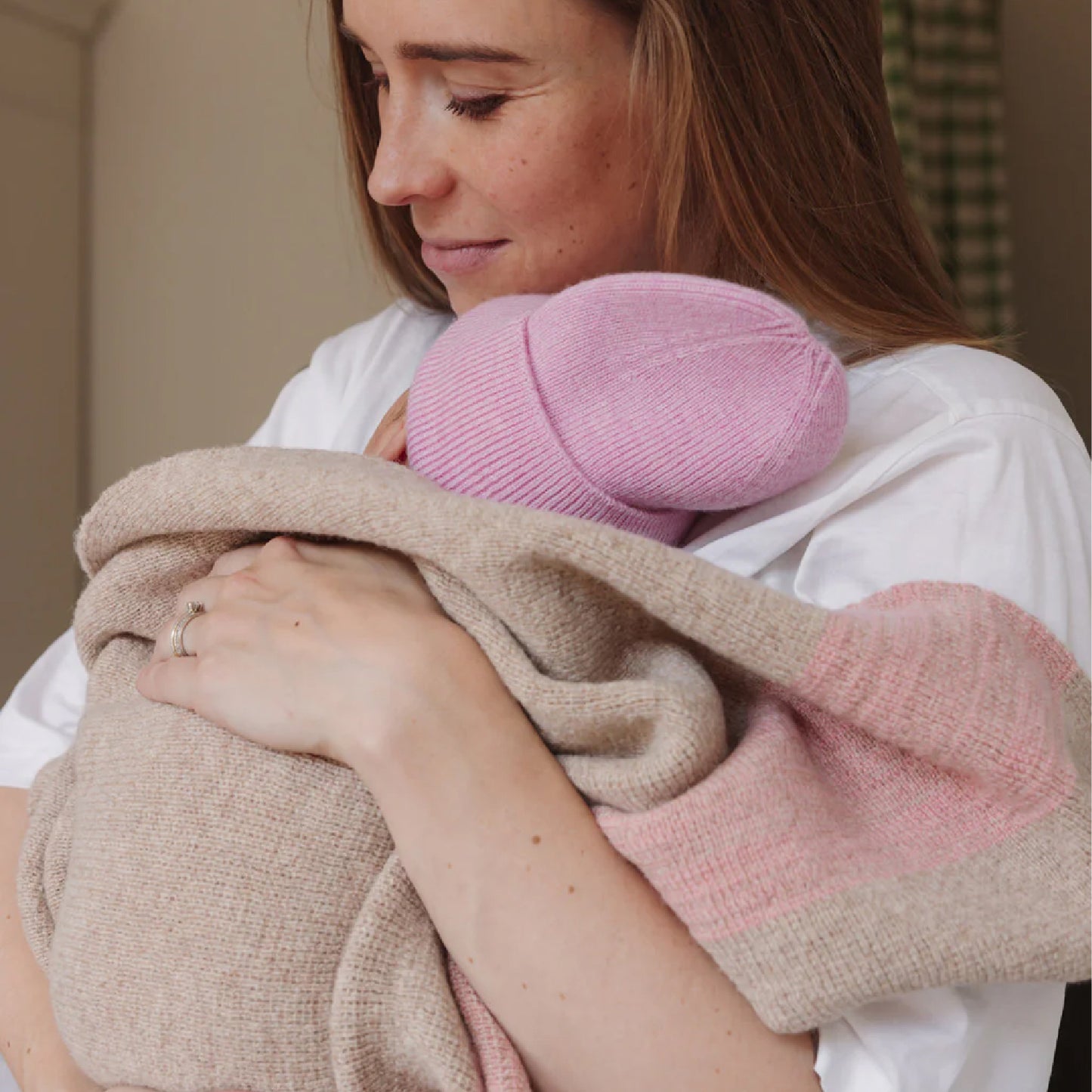 beanie fonzie newborn, cotton candy - HVID