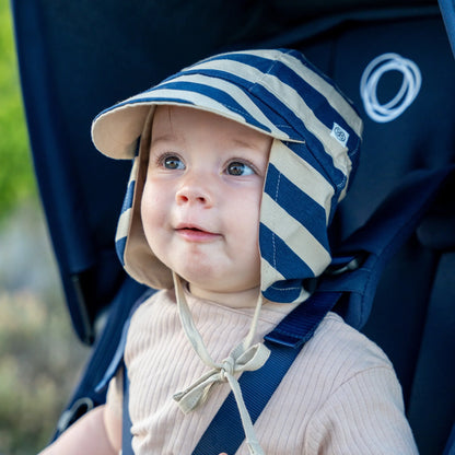 omkeerbaar zonnehoedje UPF 50+, navy stripe/sandy beach - CLOBY