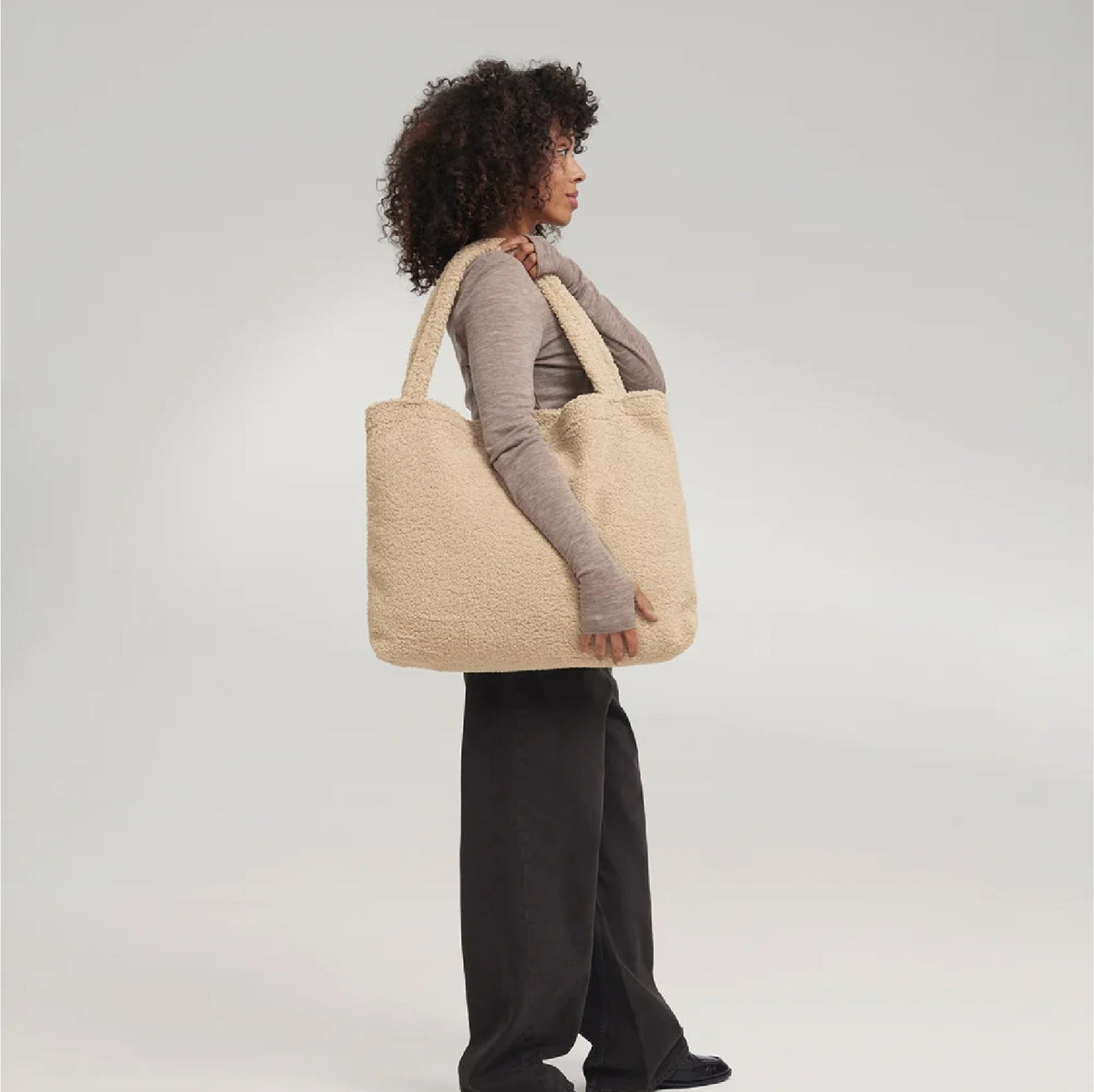 mom bag teddy, ecru - STUDIO NOOS