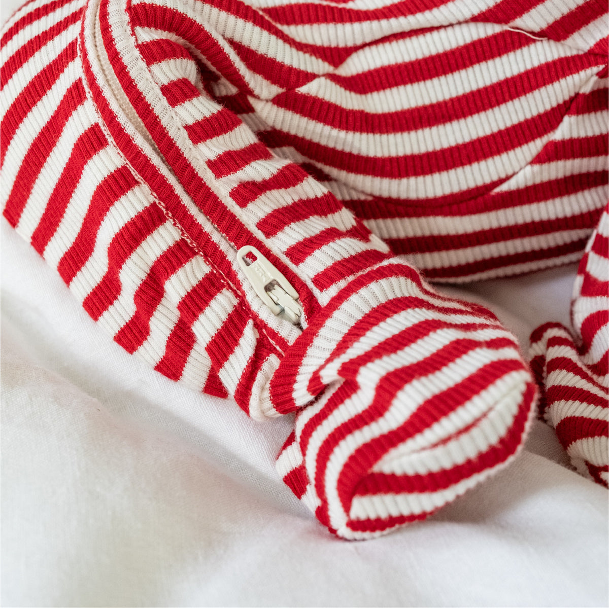 onesie jona, red stripe - THAT'S MINE