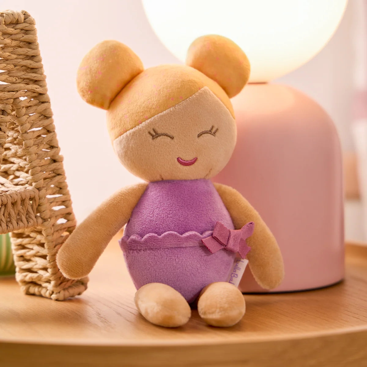 badpop meisje in mand + acc., blond haar - LULLABABY
