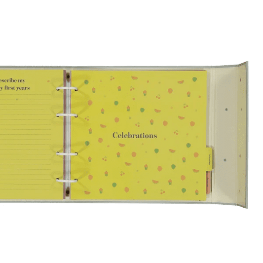 boek 'mijn eerste jaren' - SPECIALDAY
