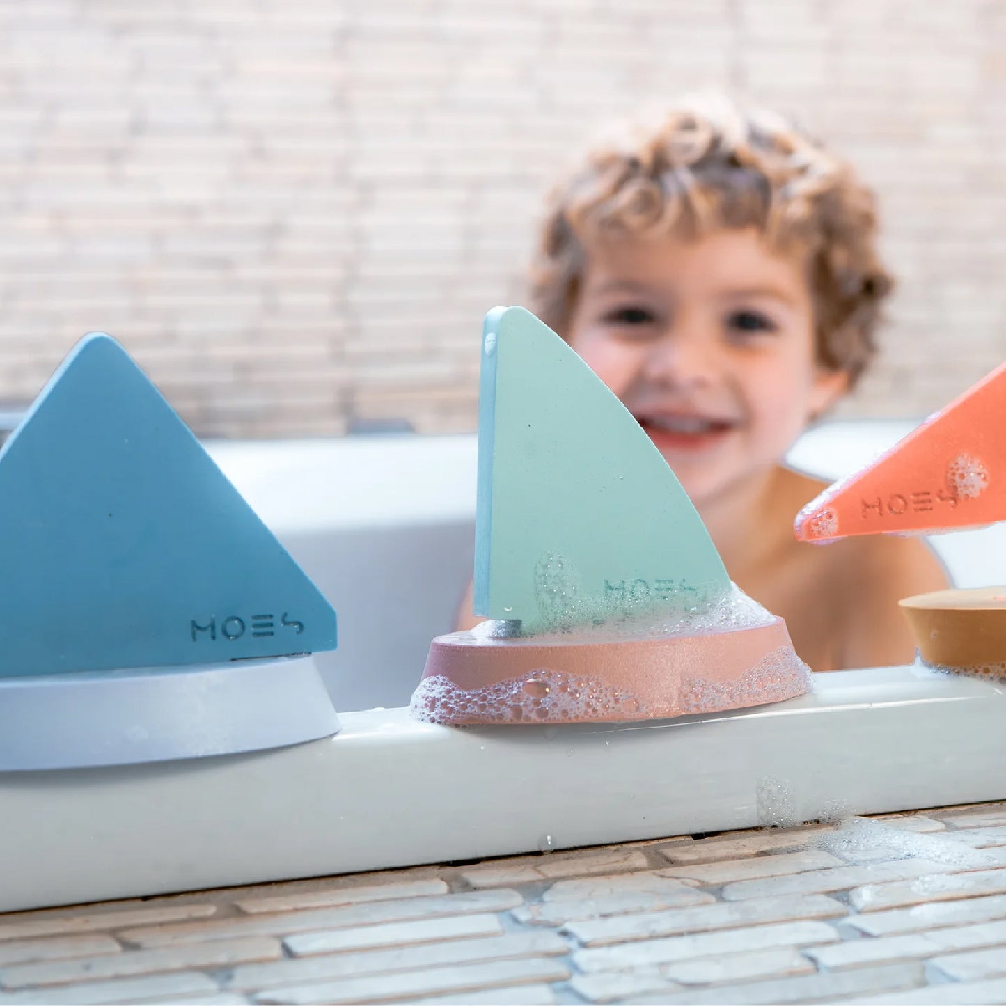 badspeelgoed floating boats - MOES