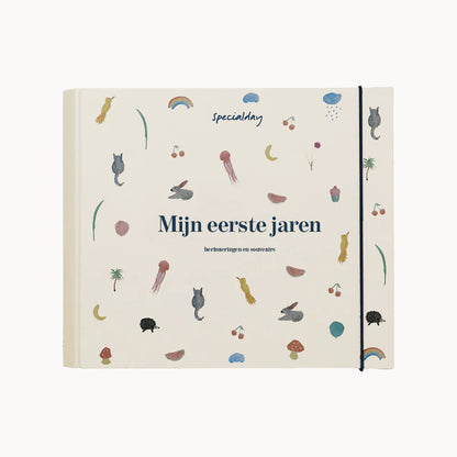 boek 'mijn eerste jaren' - SPECIALDAY