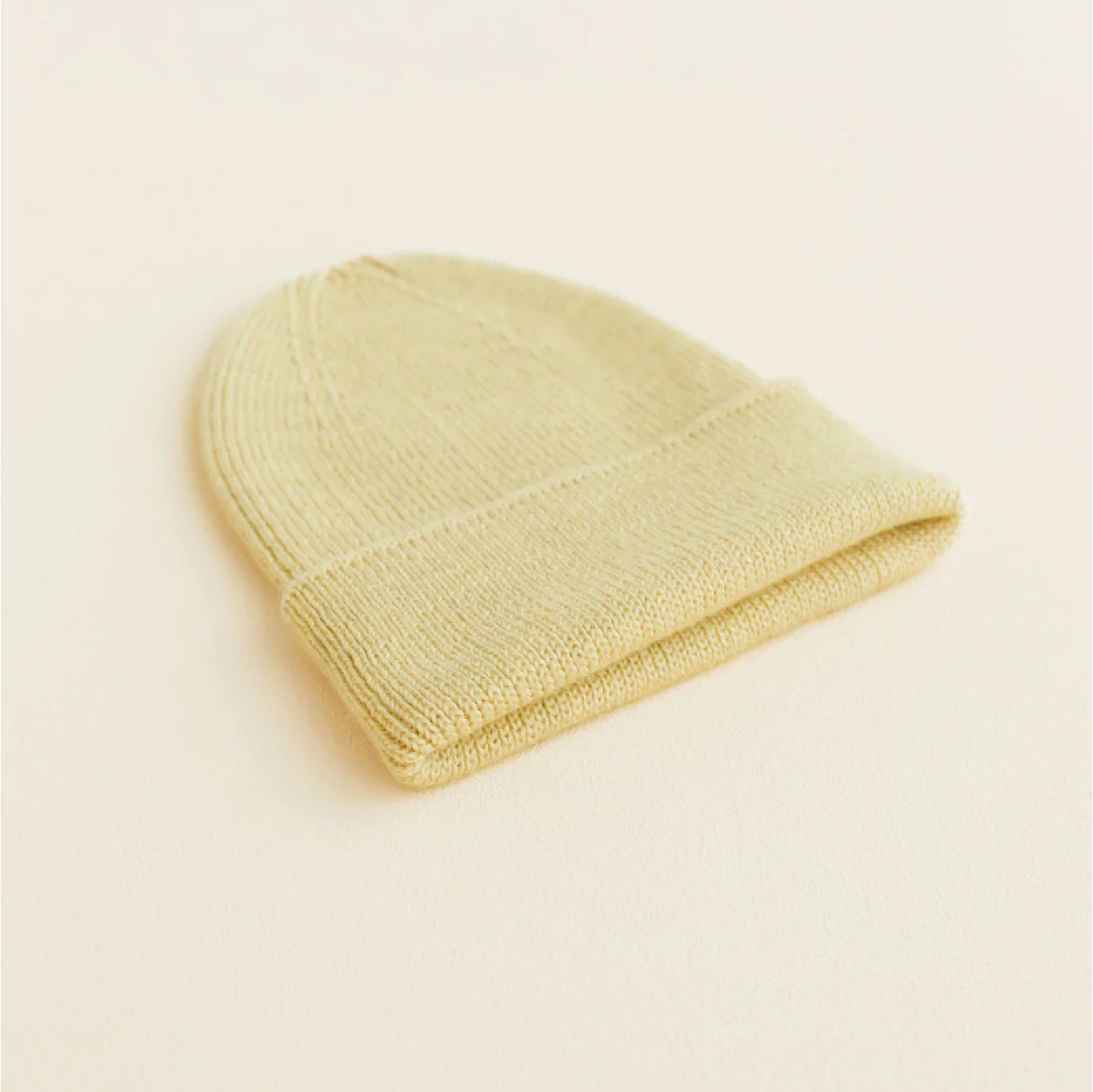 beanie fonzie newborn, light yellow – HVID