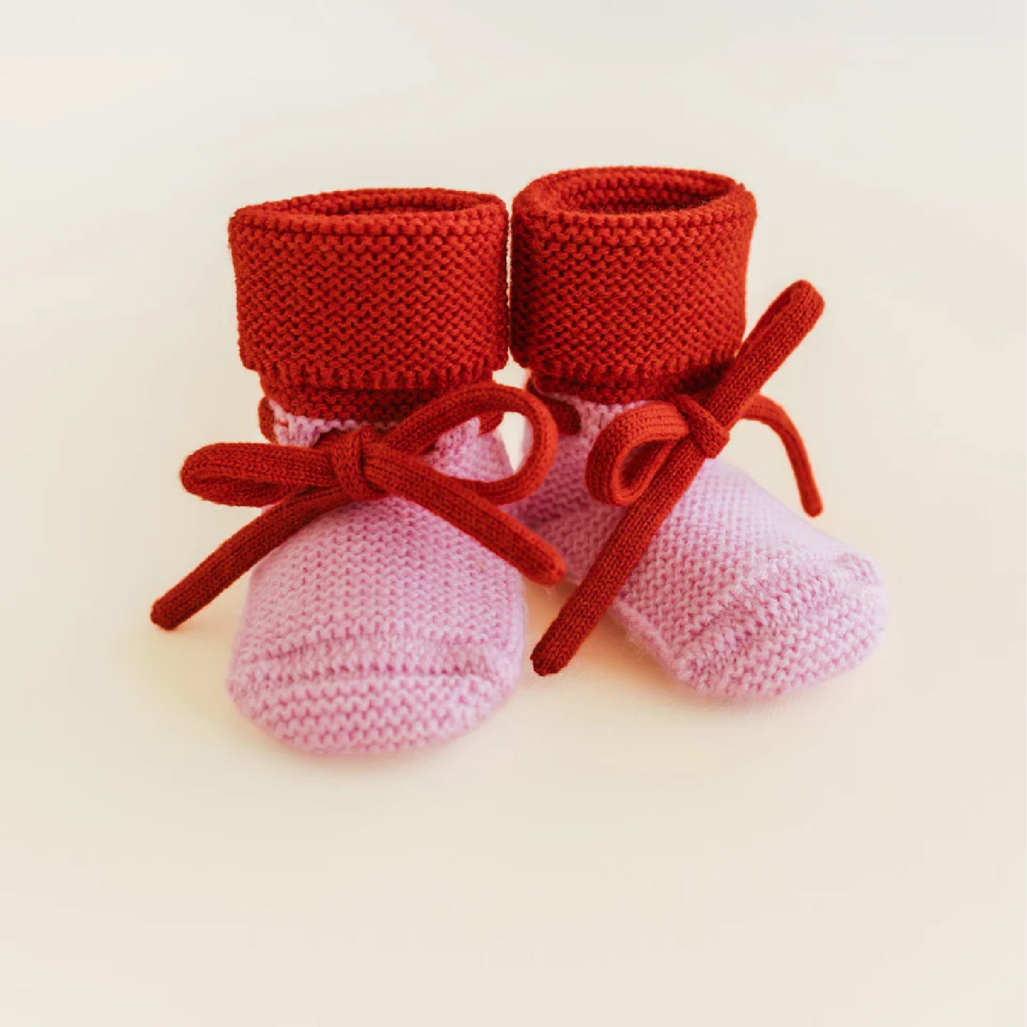 booties 0-9 mnd., cotton candy/red - HVID