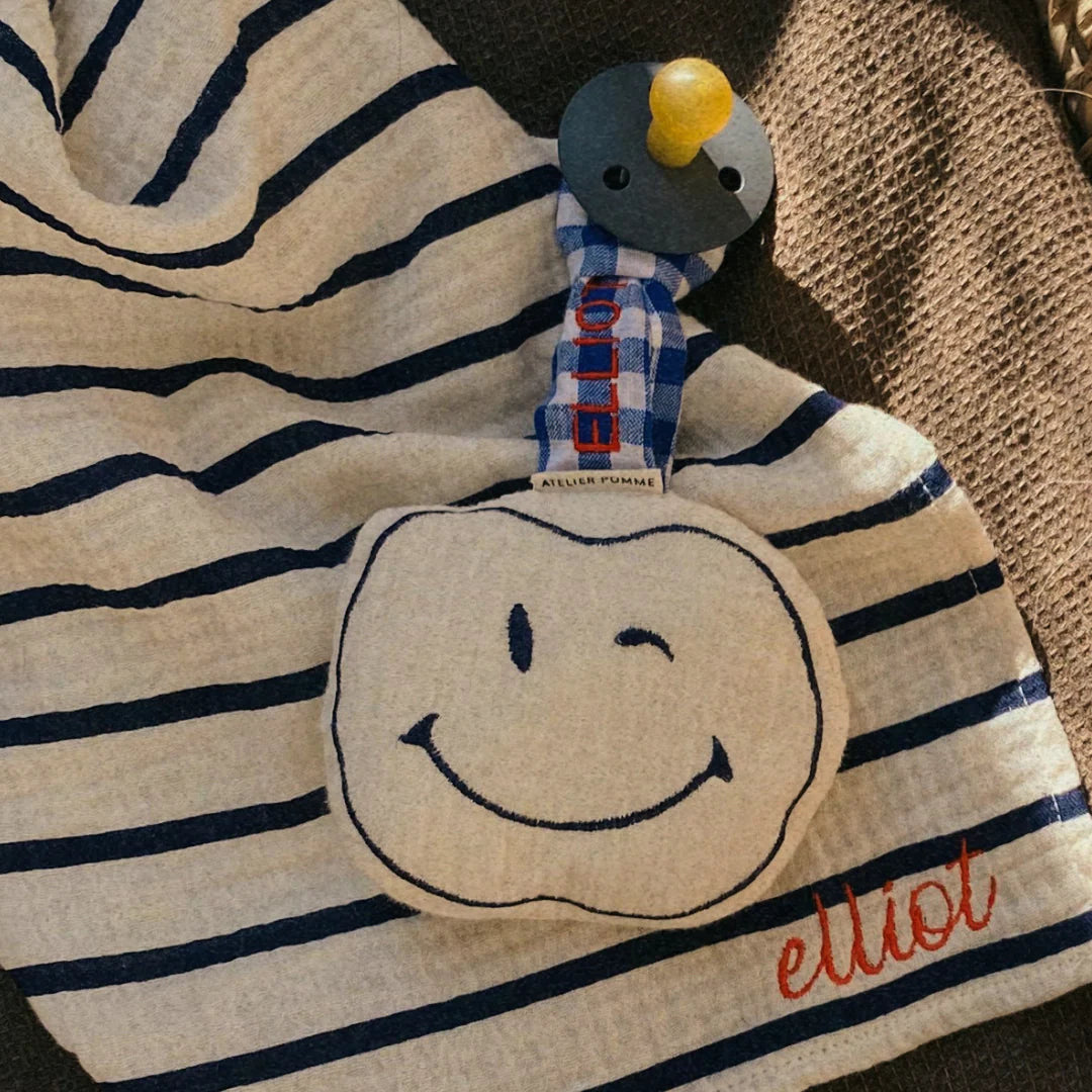 speendoekje pomme, forte blue - ATELIER POMME