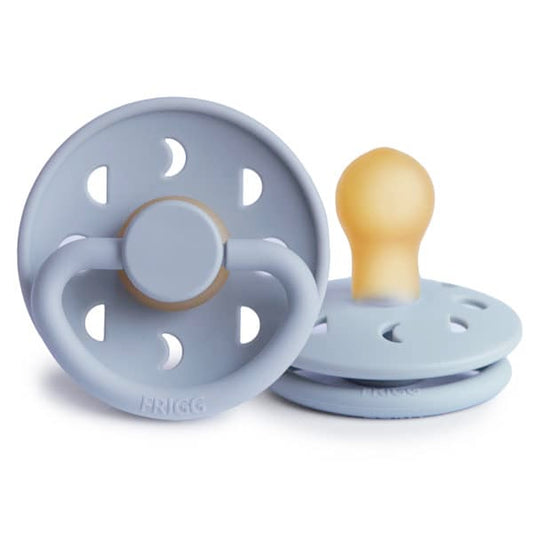 fopspeen moon latex, powder blue, 0-6 mnd. - FRIGG