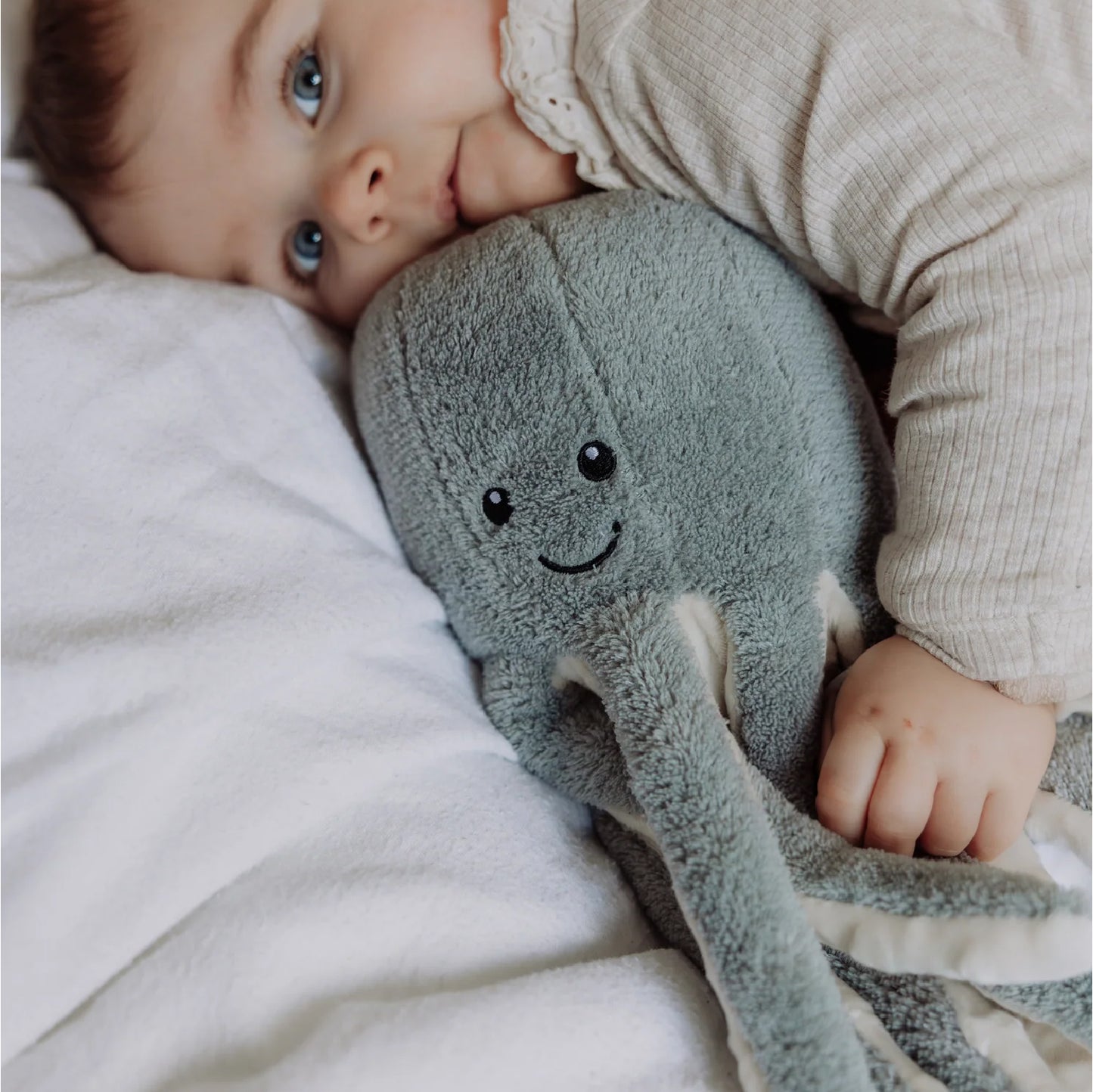 knuffel + geluid olly, blue - FLOW AMSTERDAM