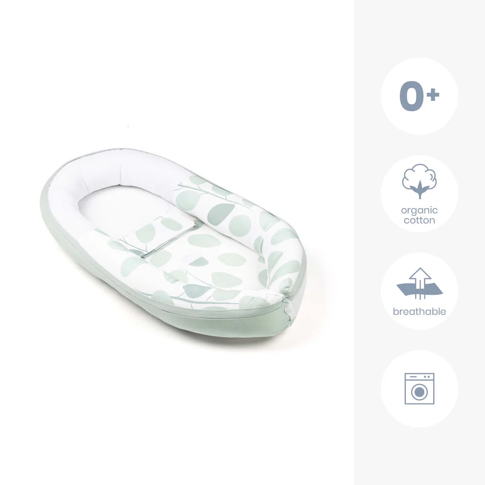 babynest cocoon, leaves aqua green - DOOMOO