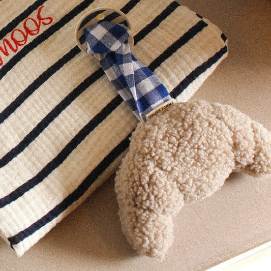 speendoekje little croissant, boldly blue - ATELIER POMME