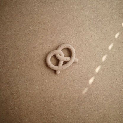 bijtring pretzel – MUSHIE